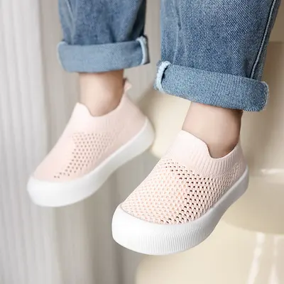 Neue Babyschuhe 2026, Sommer-Lauflernschuhe für Kleinkinder mit weicher, rutschfester Sohle, leichte Kinderhausschuhe, lässige Slipper zum Hineinschlüpfen