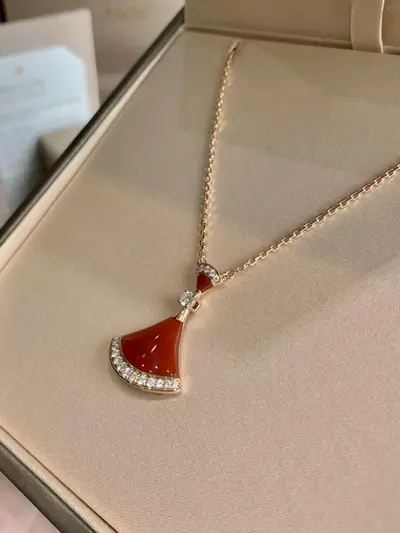 V-Gold Fächerförmige Halskette mit 18K Vergoldung, Schlüsselbeinette - 7