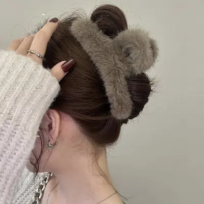 Oufei Le Korean Style Large Mink Fur Plush Hair Claw Clip Autumn Winter Back Head Rabbit Hair Shark Clip Hair Clip Hair Accessory Wholesale