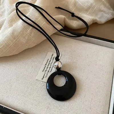 Maillard retro necklace women's Korean new niche sweater chain fashion autumn and winter versatile high-end necklace wholesale - 10