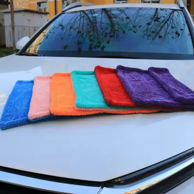 Double-sided thickened twisted woven car cleaning towel, absorbent and lint-free, car washing towel, lint-free cloth, water-absorbent towel.