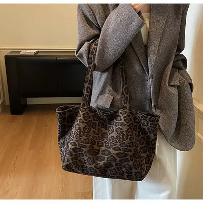 Women's Leopard Print Large Capacity Tote Bag - 4