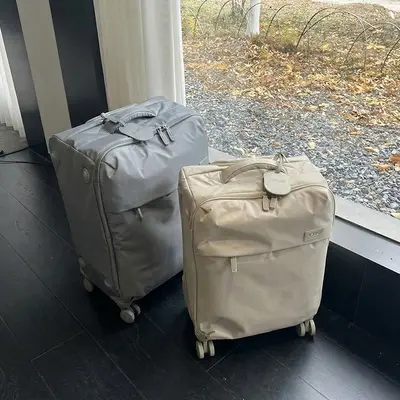 2,1 kg ultra hafif yağmura dayanıklı 20 inç kabin boy valiz