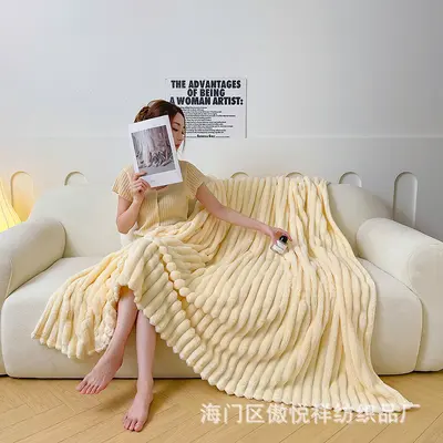 Light Luxury Rabbit Plush Blanket, Thick Warm Sofa and Bedroom Throw - 10