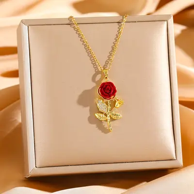 [Titanyum Çelik] Elmaslarla dolu gül çiçeği, erişilebilir lüks, muhteşem tam elmas kolye, kadınlar için çok yönlü köprücük kemiği zinciri, titanyum çelik zincir.