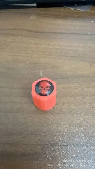Gece Parlayan Lastik Valfı Kapağı Araba Valve Kapağı Motosiklet Elektrikli Araç Valfı Çekirdeği Kapağı Gece Işıklı Valve Vidali Kapağı - 13