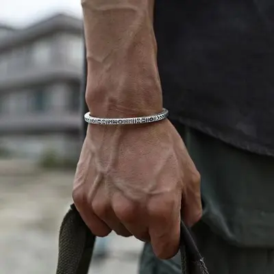 Massives Silberarmband mit Glückstotem, ethnischer Stil, handgefertigt - 7