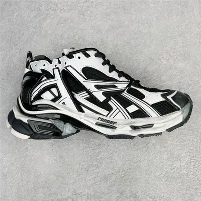Paris 7th Generation RUNNER Jogging Shoes, Distressed Style Sneakers - 9