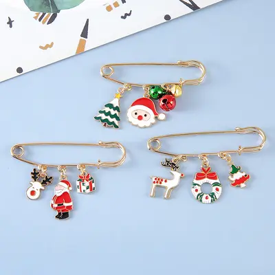 Christmas Pearl Brooch, Alloy, Snowman Sock Flower Design, Pin Back