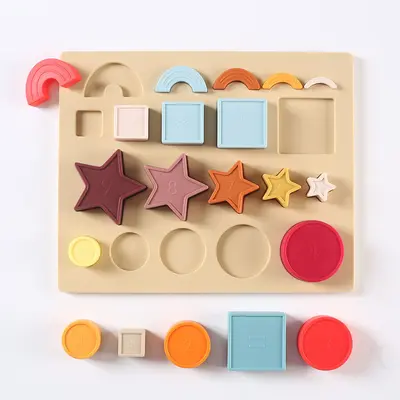 Kinder-Frühförderspiel Sterne-Silikon-Stapelspiel mit Holzsockel