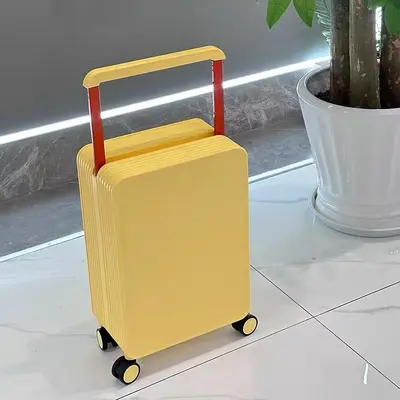 Özel Logo Baskılı Sessiz Tekerlekli PC Bavul 360 Derece Dönen Tekerlek - 5