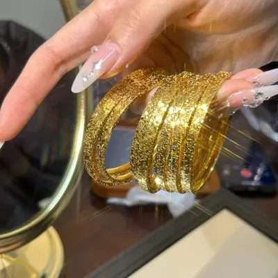 Damenarmband aus Gold, Crushed-Ice-Stil, Sandgold - 2