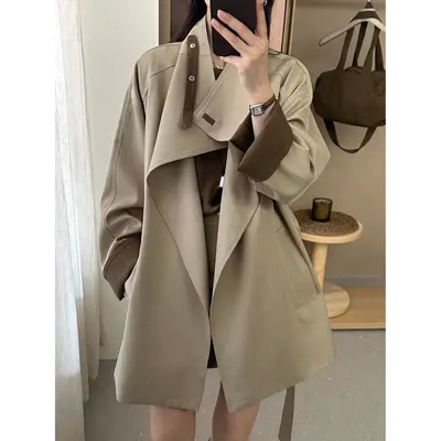 Damen Trenchcoat in Khaki mit Kontrastfarben, Bindegürtel, locker geschnitten, Herbst - 6