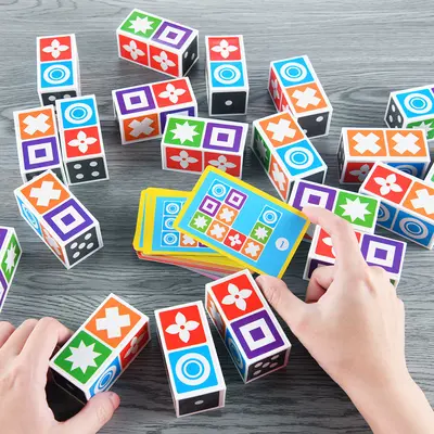 Matching Expert Puzzle-Spiel mit Raumlogik-Training - 3