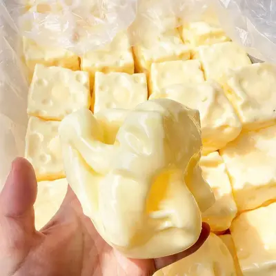 Übergroßes Käse-Quetschspielzeug mit Vaseline und Kokosöl-Füllung