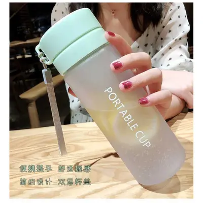 Plastic water cup wholesale sports water bottle frosted double lid high-end large capacity men and women trending water cup student