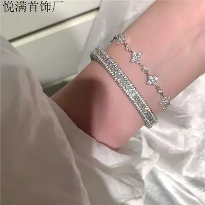 Cubic Zirconia Square Thread Bracelet - 4