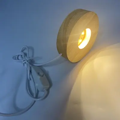 Kauçuk ahşap aydınlık kristal taban USB arayüzü 5V anahtarı aydınlık taban gece lambası masif ahşap yuvarlak lamba tutucu - 9