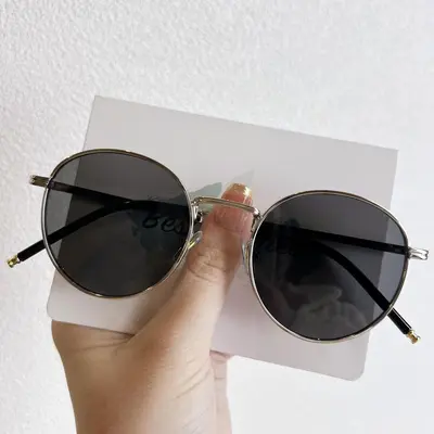 Retro Sonnenbrille mit goldenem Drahtrahmen, rund, kleiner Rahmen, UV-Schutz - 8
