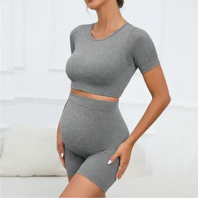 Maternity Yoga Set with Seamless Short Sleeve Top and Peach-Hip Shorts - 8