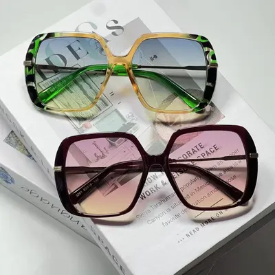 Unisex Large-Frame Sunglasses, Contrast Color Design - 3