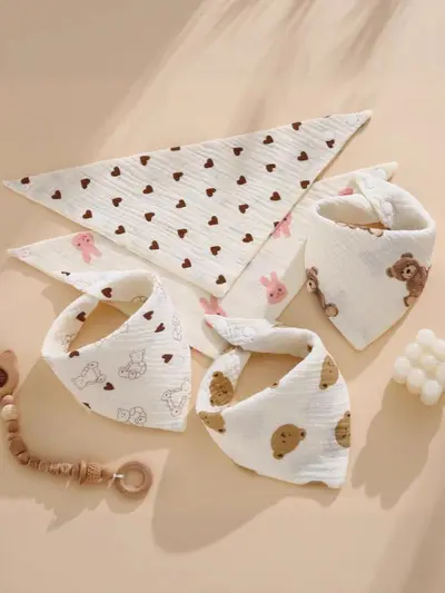 Cross-border baby drool towel type A four-layer crepe cartoon snap feeding bib baby triangle towel newborn feeding bib