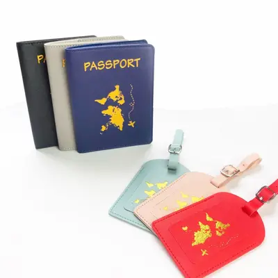 PU deri pasaport pasaport kılıfı özel LOGO harita sıcak damga Amazon bagaj etiketi pasaport tutucu seti