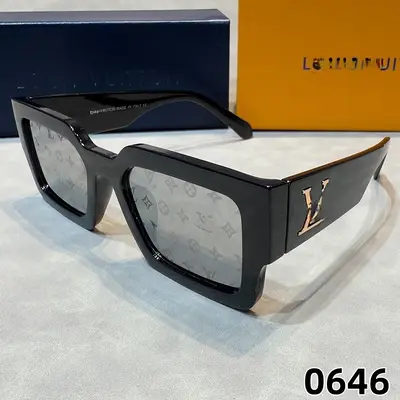 Square-Frame Sunglasses for Men and Women - 9