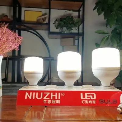Üretici toptan ampul led enerji tasarruflu süper parlak atölye süpermarket ticari ev enerji tasarruflu lamba led vidalı ampul lamba