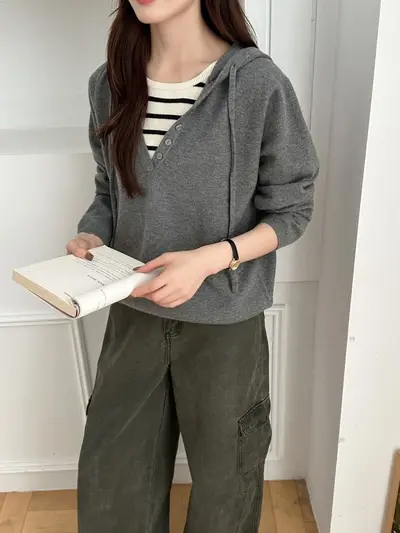 Damen-Strickpullover mit Kapuze, falscher Zweiteiler, gestreift, V-Ausschnitt
