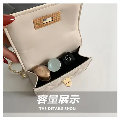 Damenhandtasche mit Kettenverschluss, kleine Umhängetasche, silberfarbene Tasche, Rauten-Steppung, beliebte Damenhandtasche, Mini-Schultertasche mit quadratischem Schnitt