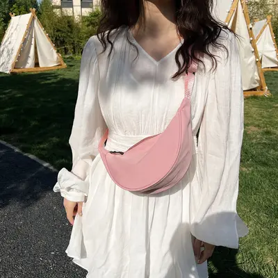 Kadınlar için naylon crossbody çanta 2024 yeni moda hamur tatlısı çanta hafif spor tarzı küçük omuz çantası koltuk altı omuz çantası Çantalar