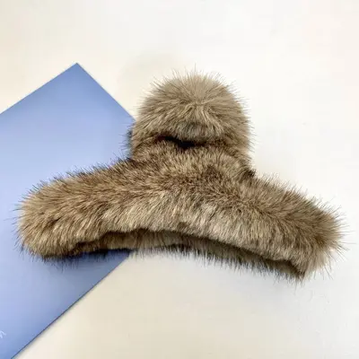 Oufile'in yeni Kore tarzı vizon saç tokası, kadınların saçları için başın arkasında, büyük peluş saç tokası, köpekbalığı tokası saç aksesuarı - 8