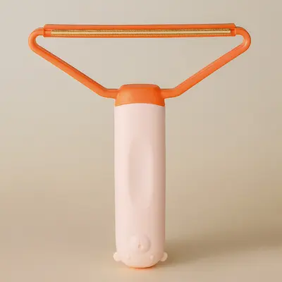 Hand-held fabric shaver, safe for home use - 9