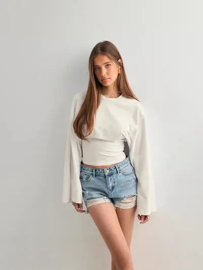 Women's Solid Color Round Neck Long Sleeve Top, Wide Sleeve, Waist-Cinching
