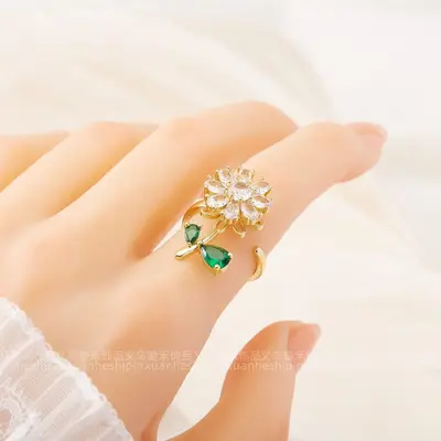 Cross-border Rotating Ring Copper Micro-Inlaid Zirconia Elegant Versatile Full Diamond Round Flower Spinner Anxiety Relief Ring