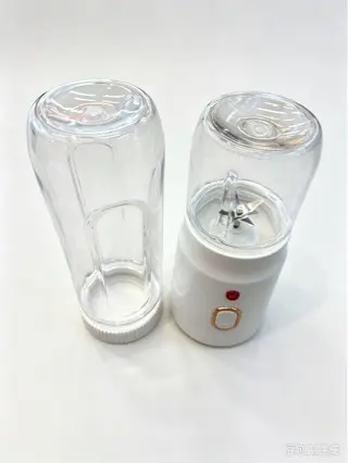 跨境榨汁机便携式小型水果搅拌机高效家用多功能果汁机电动榨汁杯
