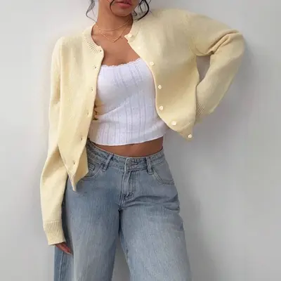 Damen Langarm-Strickjacke, weich, kurz, locker geschnitten