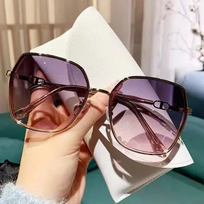 Large Frame Polarized Glitter Sunglasses for Women, UV400 Protection - 4