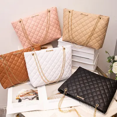 Große gesteppte Damen-Schultertasche mit Kette - 3