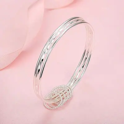 Silberbeschichtetes Armband für Frauen, Auto-Blüten-Stern-Silberarmband, beliebtes Mode-Silberarmband, komplette Stile, direkter Fabrikverkauf