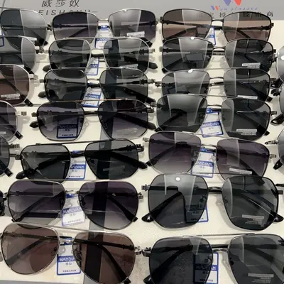Premium! Men's TAC thickened polarized anti-UV kick-off sunglasses equipped with prescription lenses and fine engraved combination leg sunglasses