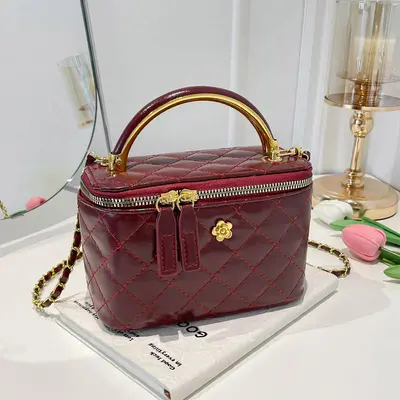 Korean Style Diamond-Pattern Small Square Women's Bag with Chain Crossbody - 3