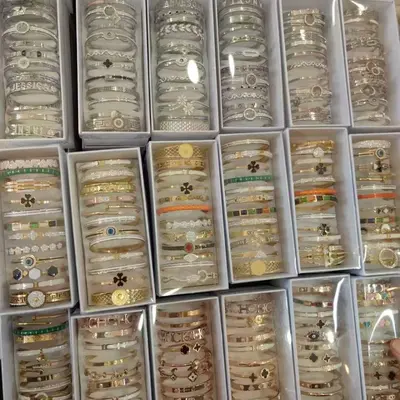 Titanyum çelik elmas taşlı bileklik, paslanmaz çelik