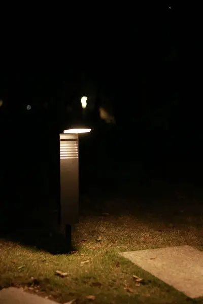 Solar Lawn Ground Insert Light, Waterproof, Modern Minimalist Garden Lamp - 7