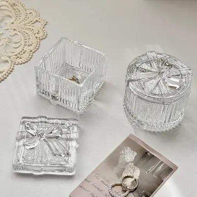 Heart-shaped glass jewelry box with butterfly bow, European embossed design