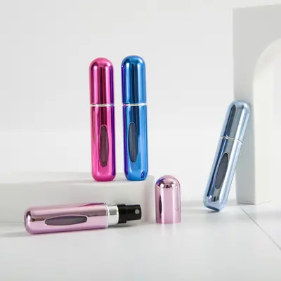 Stok Küçük Pencere 5ml Alt Şarj Parfüm Doldurma Şişesi Otomatik Pompa Spreyi Sprey Şişesi Alüminyum Basmalı Parfüm Şişesi