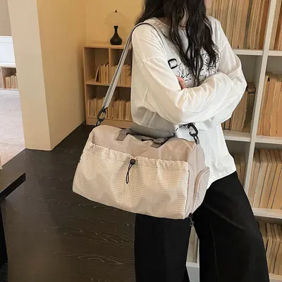 Reisetasche mit Trocken-Nass-Trennung, groß