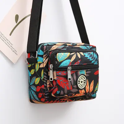 Cross-border Four-Season Versatile Small Square Bag Lightweight Middle-aged Mother Floral Fabric Single Shoulder Bag Stall Night Market Change Crossbody Bag