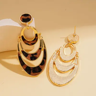 Leopard print earrings with faux horsehair, multi-layer design - 5